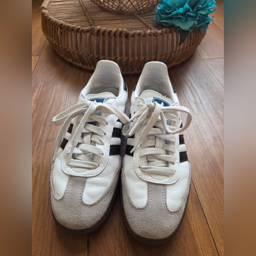 Adidas Samba Sneakers